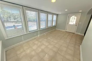 12217 Sunshine Ln, Treasure Island, FL 33706 - Photo 4