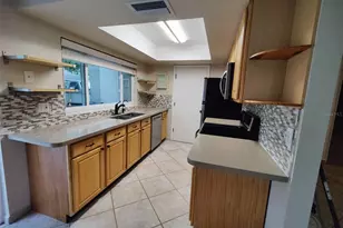 6214 Dewdrop Way, Temple Terrace, FL 33617 - Photo 8