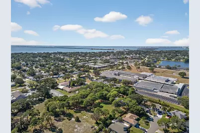 2001 62nd Avenue S, Saint Petersburg, FL 33712 - Photo 12