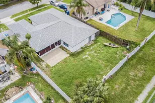 12609 130th St, Largo, FL 33774 - Photo 18