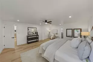 542 64th St S, Saint Petersburg, FL 33707 - Photo 30