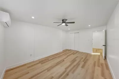 542 64th Street S, Saint Petersburg, FL 33707 - Photo 26