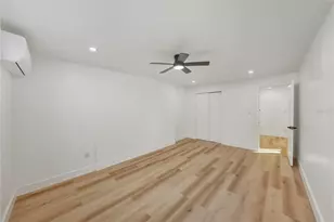 542 64th St S, Saint Petersburg, FL 33707 - Photo 26