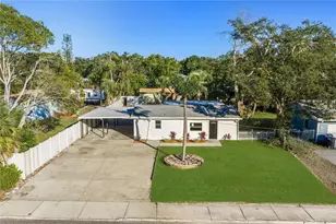 542 64th St S, Saint Petersburg, FL 33707 - Photo 52