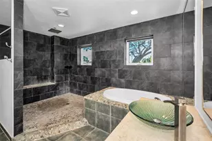 10206 4th St E, Treasure Island, FL 33706 - Photo 24
