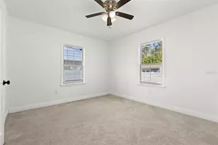 911 W Candlewood Ave, Tampa, FL 33603 - Photo 24