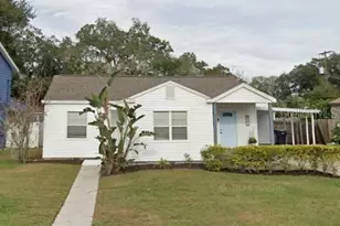 911 W Candlewood Ave, Tampa, FL 33603 - Photo 1