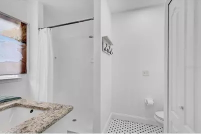 911 W Candlewood Avenue, Tampa, FL 33603 - Photo 24