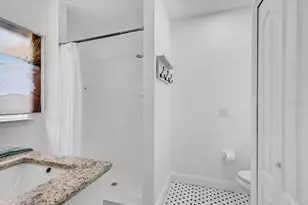 911 W Candlewood Ave, Tampa, FL 33603 - Photo 24