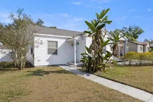 911 W Candlewood Ave, Tampa, FL 33603 - Photo 2