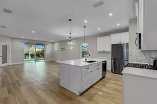 5524 Del Coronado Dr, Apollo Beach, FL 33572 - Photo 18