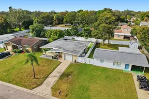 364 Barlow Ln, Largo, FL 33770 - Photo 2