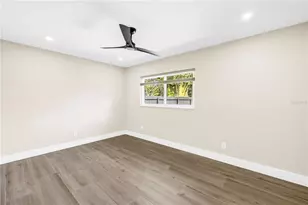 4891 Venetian Blvd NE, Saint Petersburg, FL 33703 - Photo 24