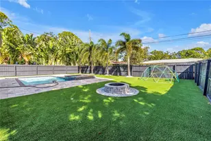 4891 Venetian Blvd NE, Saint Petersburg, FL 33703 - Photo 32