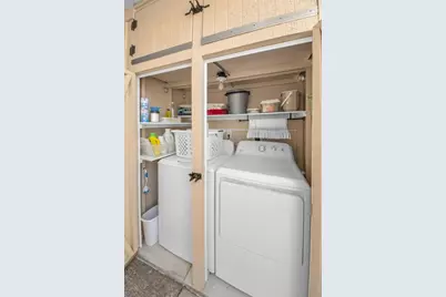 46 Drury Lane, Tarpon Springs, FL 34689 - Photo 32