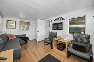 46 Drury Ln, Tarpon Springs, FL 34689 - Photo 8