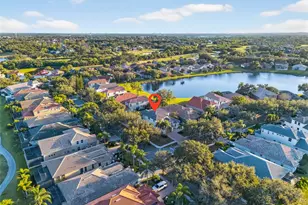 9997 Sago Point Dr, Seminole, FL 33777 - Photo 2