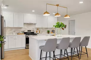 869 Deville Dr E, Largo, FL 33771 - Photo 12