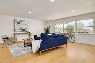 869 Deville Dr E, Largo, FL 33771 - Photo 8