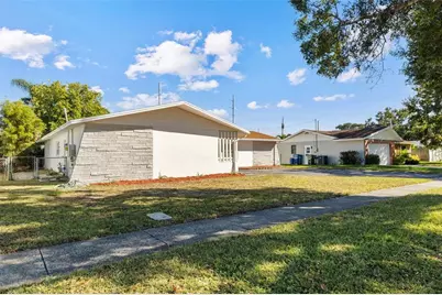 869 Deville Drive E, Largo, FL 33771 - Photo 2