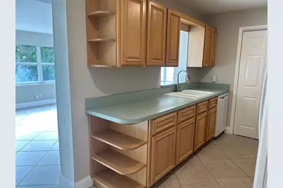 5276 101st Avenue N, Pinellas Park, FL 33782 - Photo 6