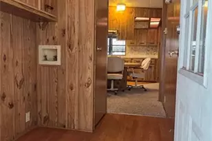 5650 Benton St, Zephyrhills, FL 33542 - Photo 12