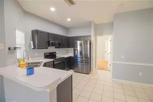 12930 Kings Crossing Dr, Gibsonton, FL 33534 - Photo 6
