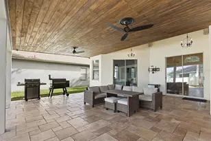 228 Taylor Bay Ln, Brandon, FL 33510 - Photo 24
