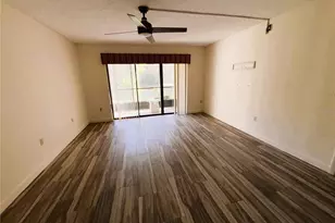 1372 Pine Ridge Cir E, Tarpon Springs, FL 34688 - Photo 4