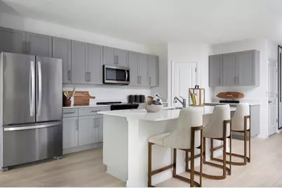 36776 Sagemoor Drive, Zephyrhills, FL 33541 - Photo 2