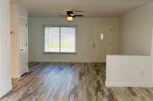 10517 Hibiscus Dr, Port Richey, FL 34668 - Photo 8