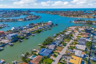 7932 2nd Ave S, Saint Petersburg, FL 33707 - Photo 4