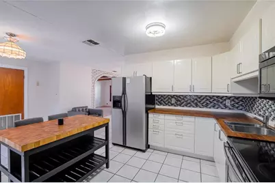 806 Papaya Drive, Tampa, FL 33619 - Photo 12