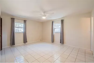 806 Papaya Drive, Tampa, FL 33619 - Photo 22