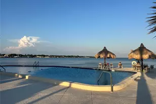 7200 Sunshine Skyway Ln S, Saint Petersburg, FL 33711 - Photo 20