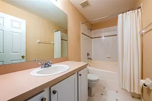 170 Coquina Bay Drive, Saint Petersburg, FL 33705 - Photo 6