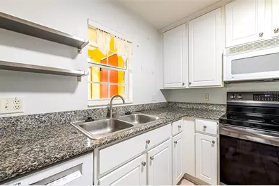 170 Coquina Bay Drive, Saint Petersburg, FL 33705 - Photo 18