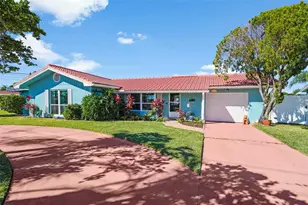 3711 Floramar Terrace, New Port Richey, FL 34652 - Photo 2