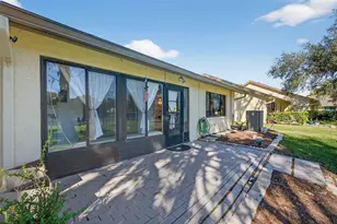 2529 Oakleaf Ln, Clearwater, FL 33763 - Photo 20