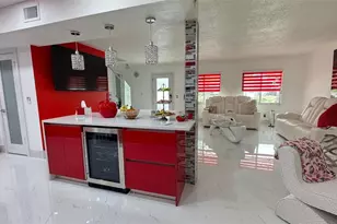 8301 Lopez Dr, Tampa, FL 33615 - Photo 12