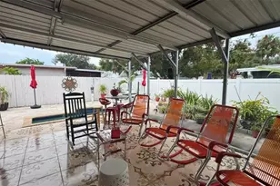 8301 Lopez Dr, Tampa, FL 33615 - Photo 20