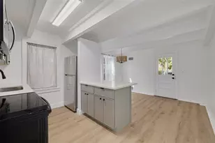 925 16th Ave N, Saint Petersburg, FL 33704 - Photo 12