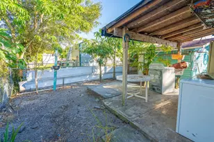 201 Maple St, Winter Haven, FL 33880 - Photo 8