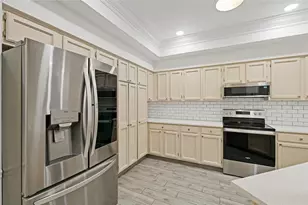 9972 Lake Seminole Dr W, Largo, FL 33773 - Photo 12