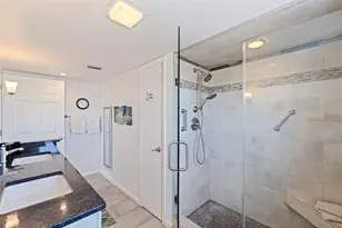 5200 Brittany Dr S, Saint Petersburg, FL 33715 - Photo 16