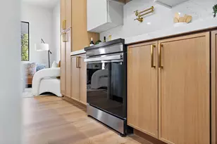 2320 W North B St, Tampa, FL 33609 - Photo 10