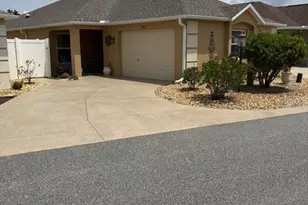 1067 Carver Ct, The Villages, FL 32163 - Photo 16