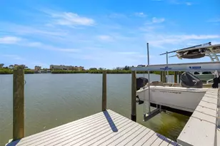 328 Boca Ciega Point Blvd S, Saint Petersburg, FL 33708 - Photo 44
