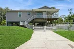 9107 Brunswick Ln, Tampa, FL 33615 - Photo 1