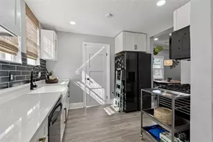 1120 17th Ave N, Saint Petersburg, FL 33704 - Photo 18